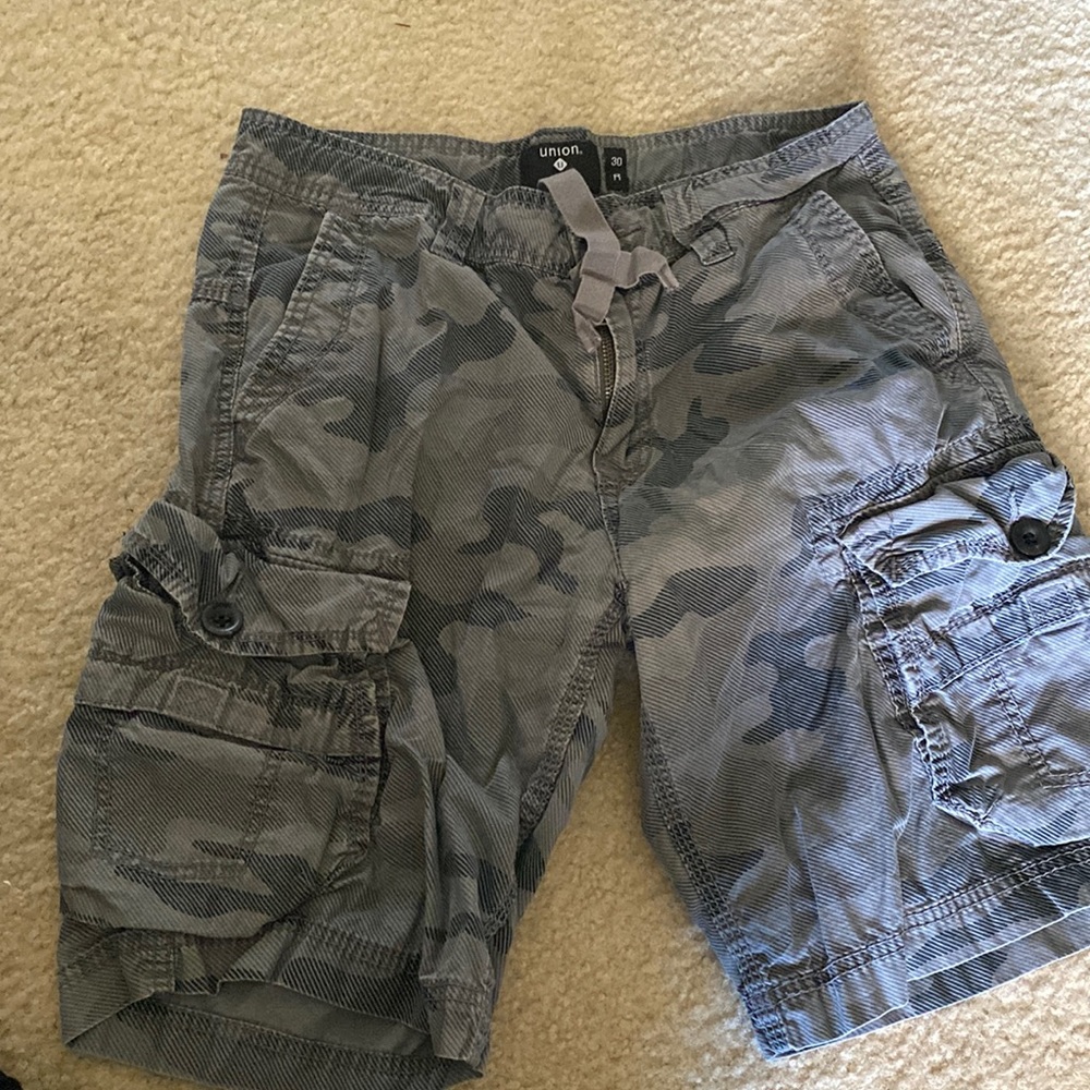 Mens cargo shorts